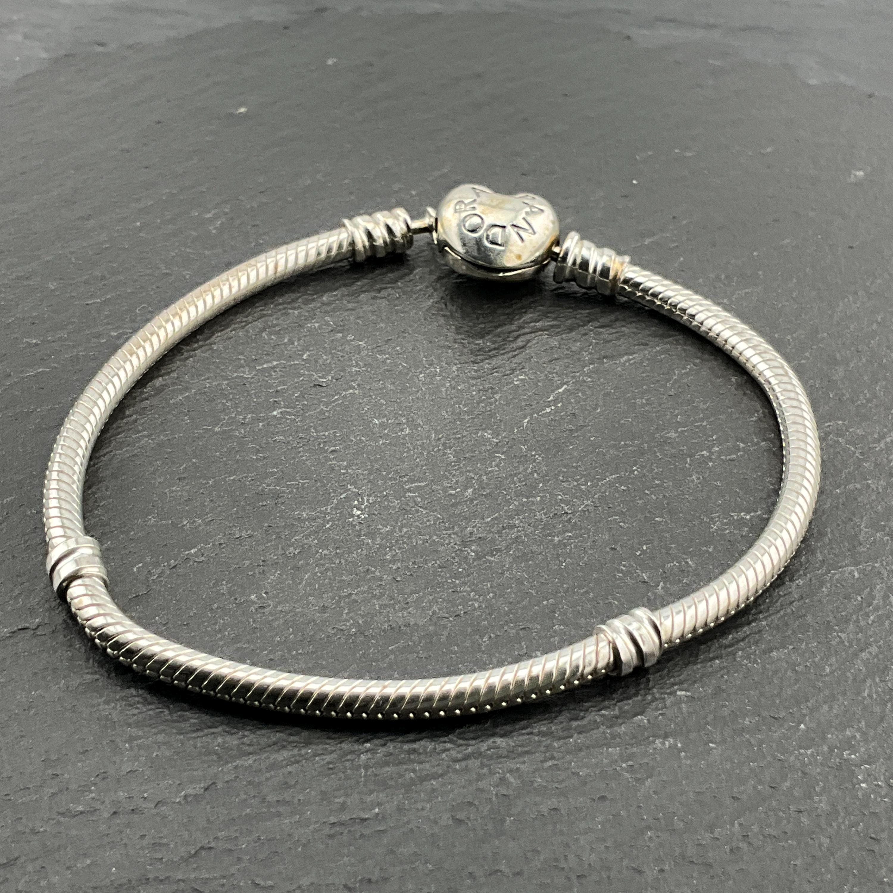 PANDORA シルバーブレスレット ハートスカル Genuine Pandora Sterling Silver Snake Chain Heart Bracelet - Etsy