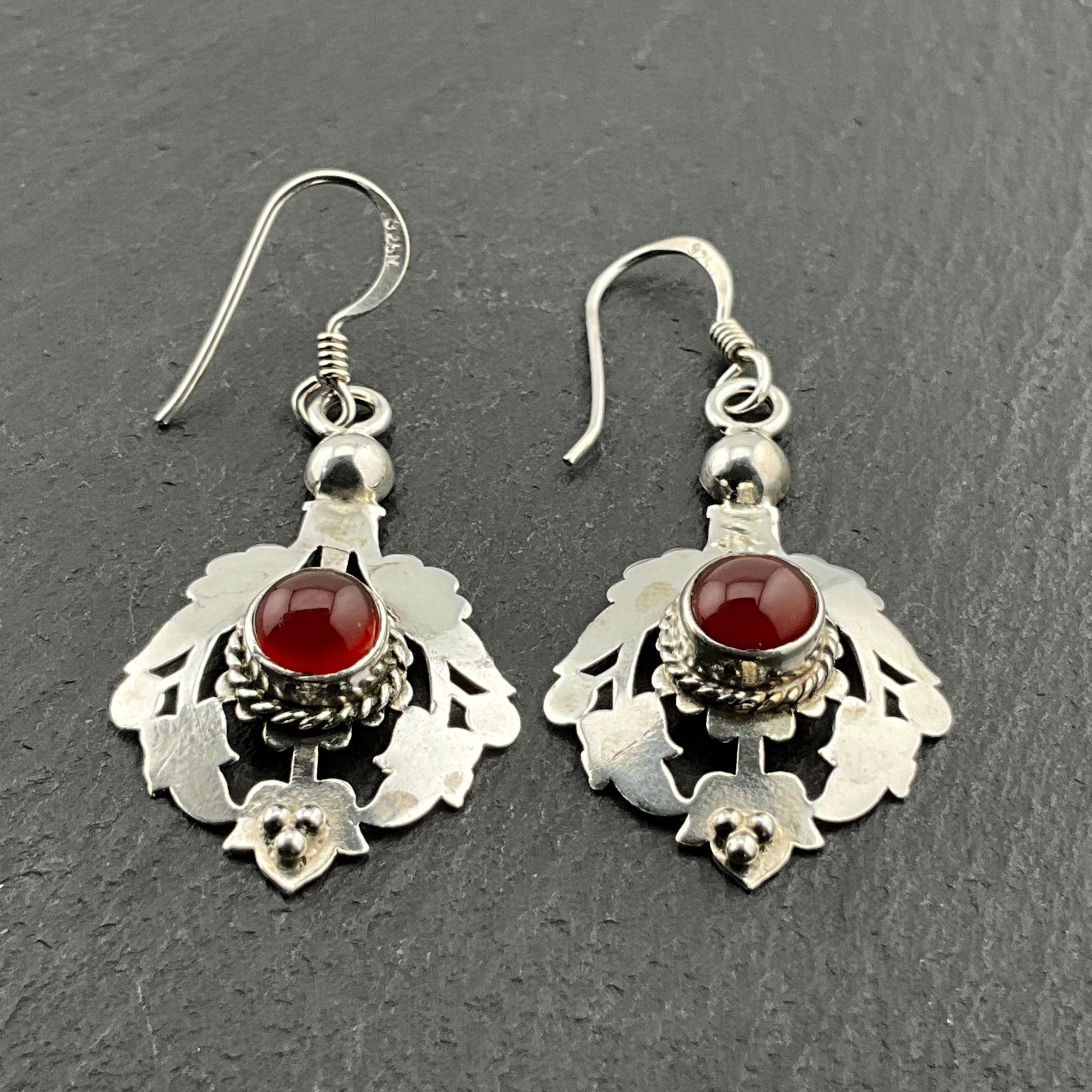 Boucles D'Oreilles Anciennes Pendantes En Forme De Papillon - Agate Cornaline, Tige En Argent 925 (Occasion)