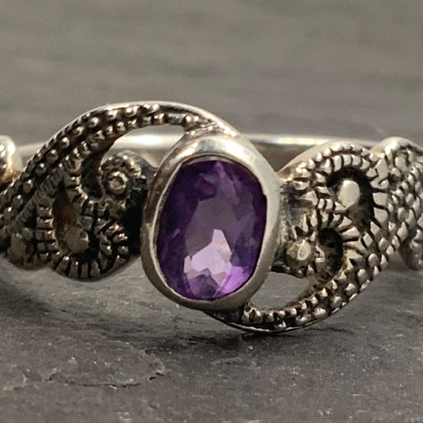 Vintage Amethyst Sterling Silver Ring, UK Size M, US Size 6, EU Size 51 1/2, February Birthstone