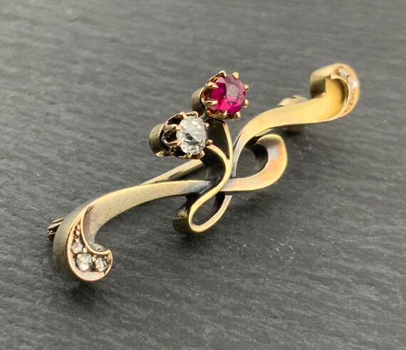 Broche Ou Pendentif Ancien En Or 18 Carats, Sertie De Rubis Et De Diamants