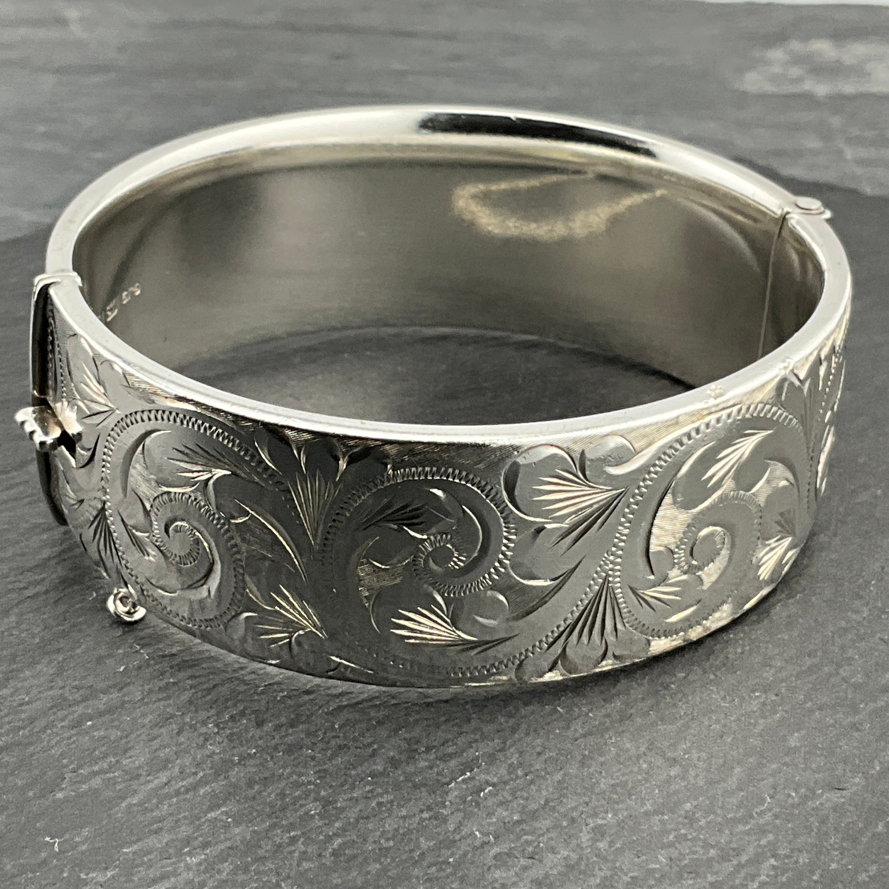Vintage Georg Jenson Chunky Sterling Silver Hinged Bangle Vintage Georg Jenson Chunky Sterling Silver Hinged Bangle
