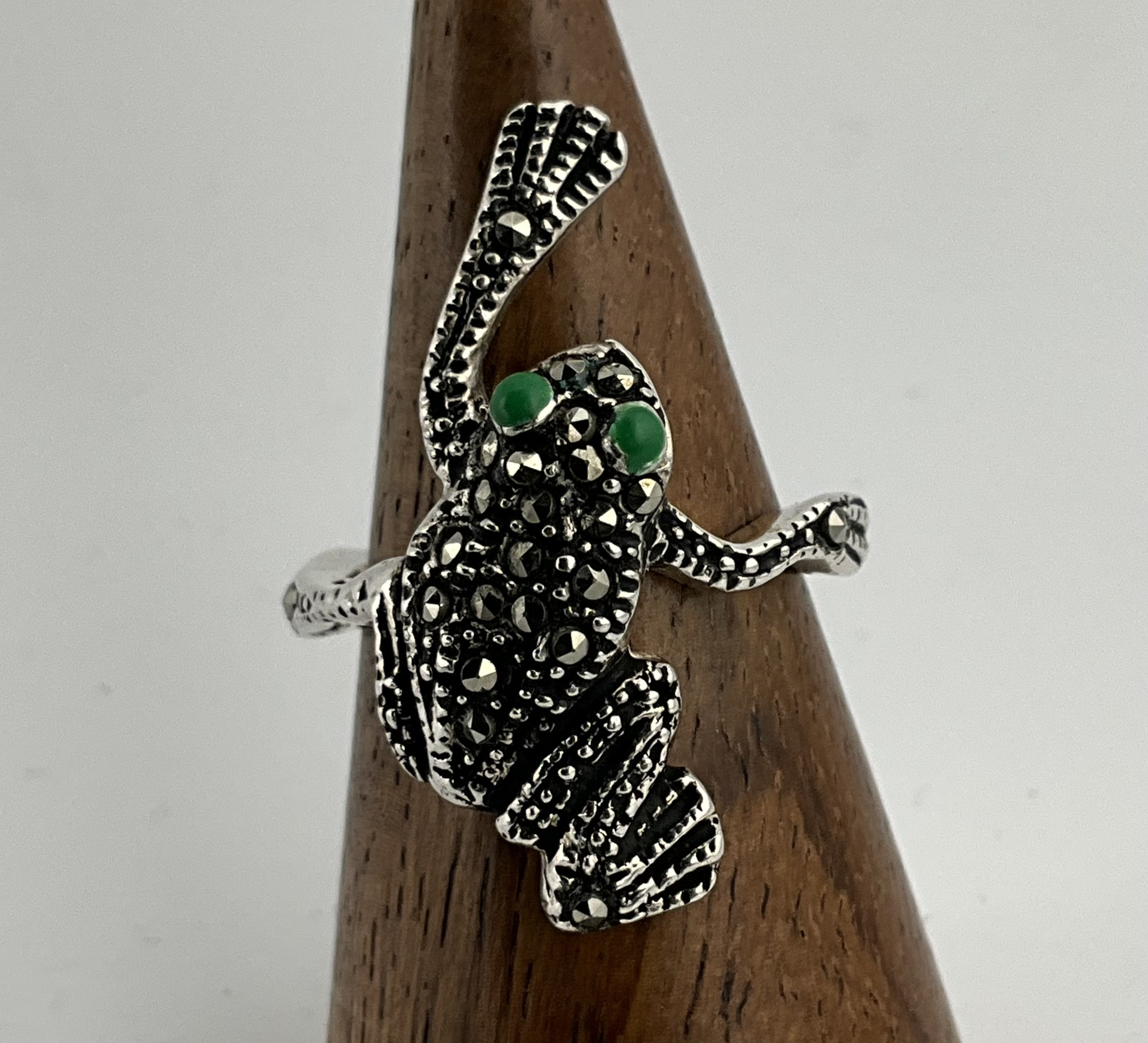 Sterling Silver Marcasite Frog Ring Sterling Silver Marcasite Frog Ring