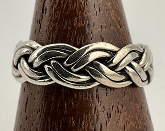 Vintage Sterling Silver Celtic Band Ring, UK Size M, US Size 6, EU Size 51 1/2