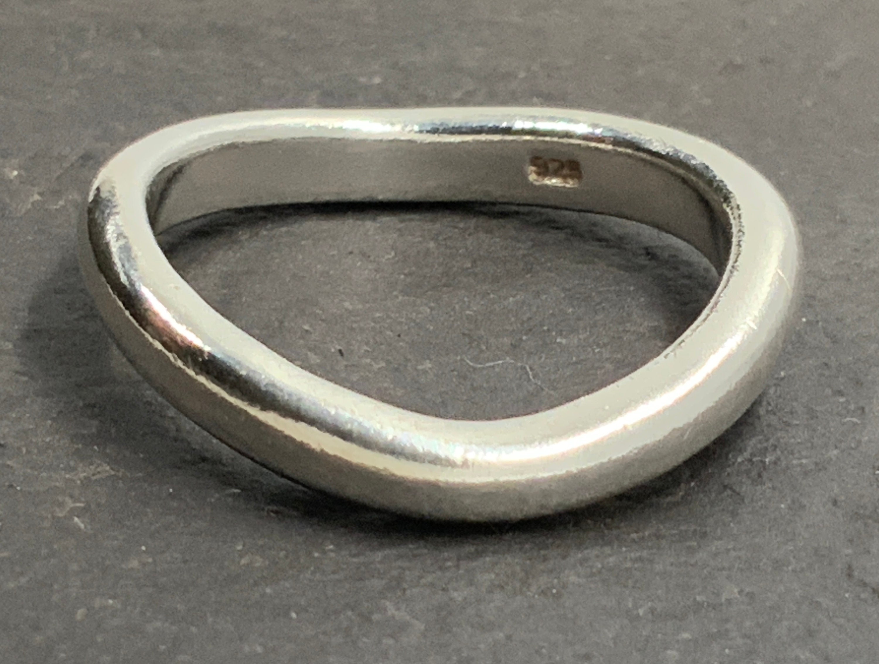 925 銀製 品 ジャンク　約56g Vintage Sterling Silver Wave Band Ring, UK Size P1/2, US