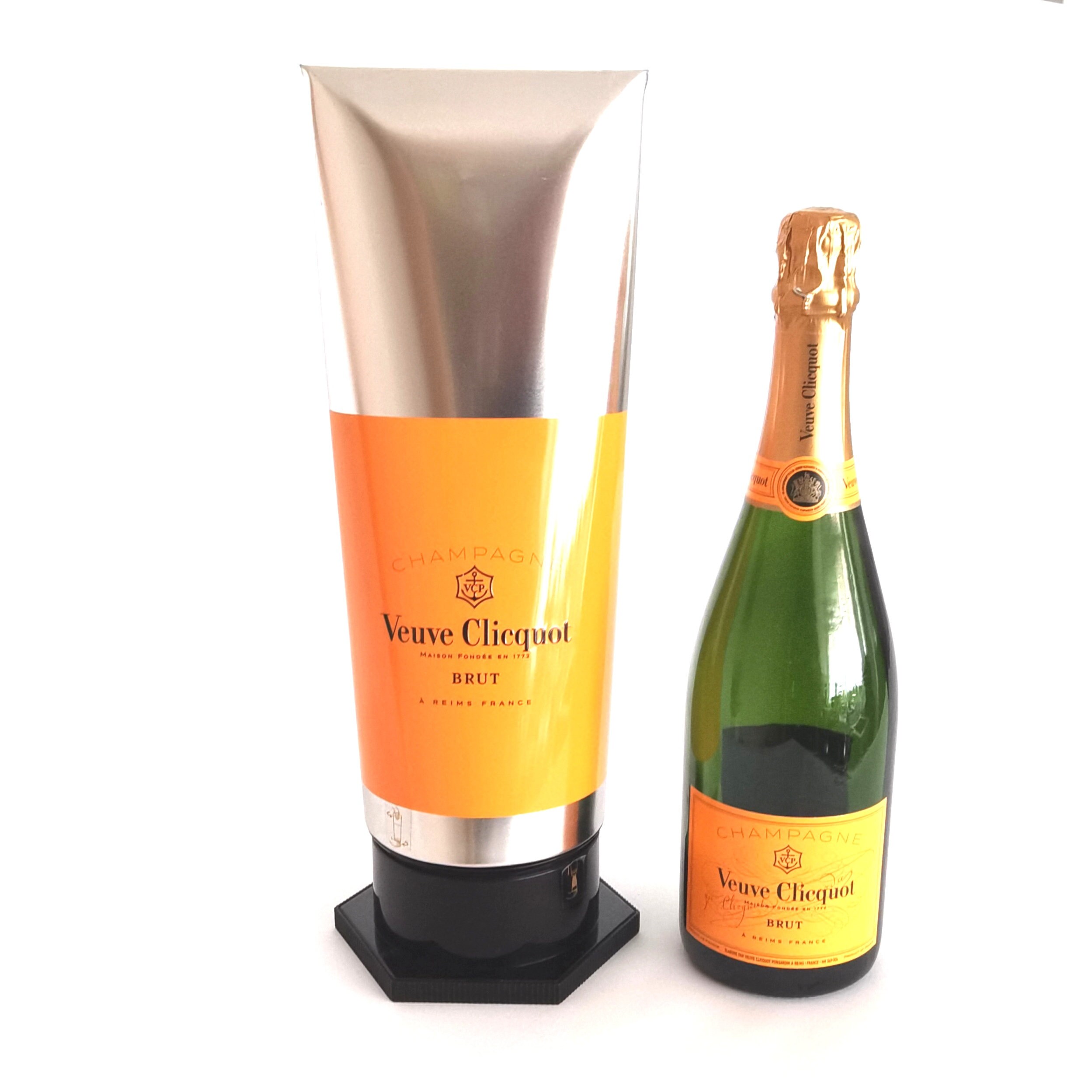 Boîte à Champagne Veuve Clicquot en Forme de Tube Gouache/Mint Insulated Box Veuve Clicquot Limited 