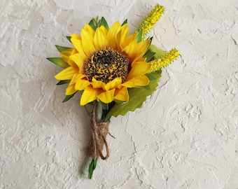 Sunflower boutonniere for fall wedding, fake flower boutonniere for men, wedding button hole
