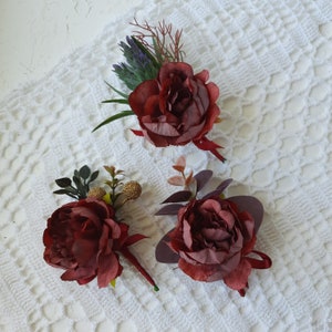 Burgundy boutonniere Fall boutonniere Groom boutonniere 