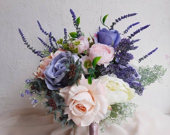 Lavendel-Hochzeitsstrauß: Lila Boho-Brautstrauß, künstliche Rosen