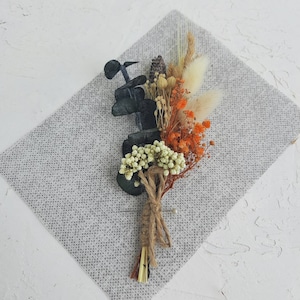 Trockenblumen Boutonniere: Herbsthochzeit, Gebranntes Orange & Grün