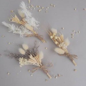 Dried flower boutonniere groomsman Rustic boutonniere White wedding boutonniere for men Wedding button hole