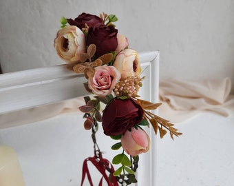 Corona de flores color burdeos: tocado de novia, diadema para boda de otoño