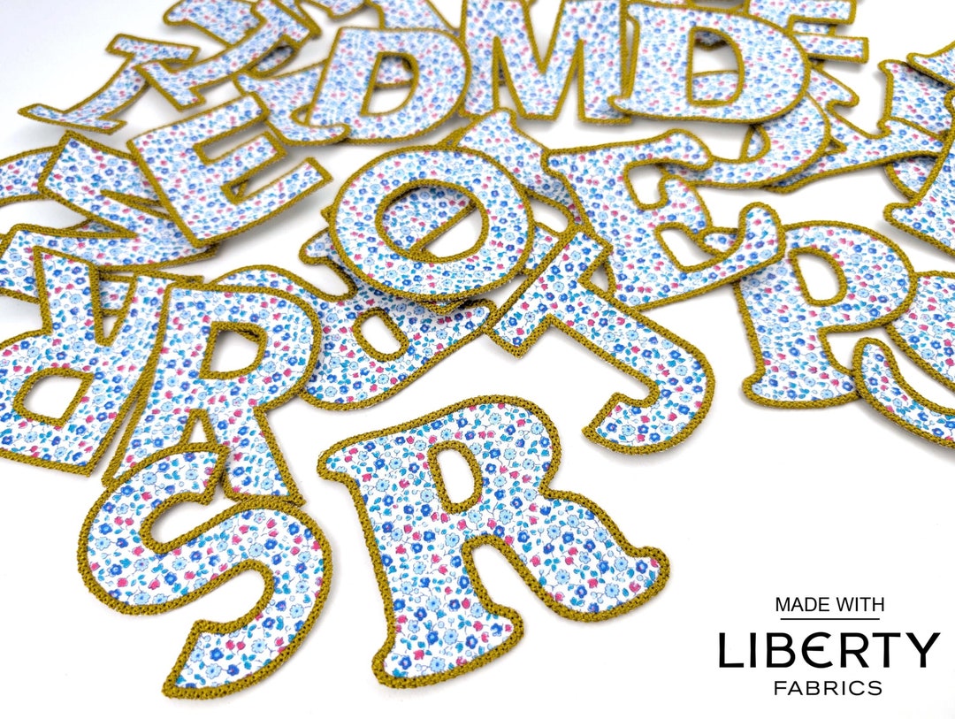 Liberty Suffolk Fields Letter Patch: Gestickte Aufnäher zum Aufbügeln ...