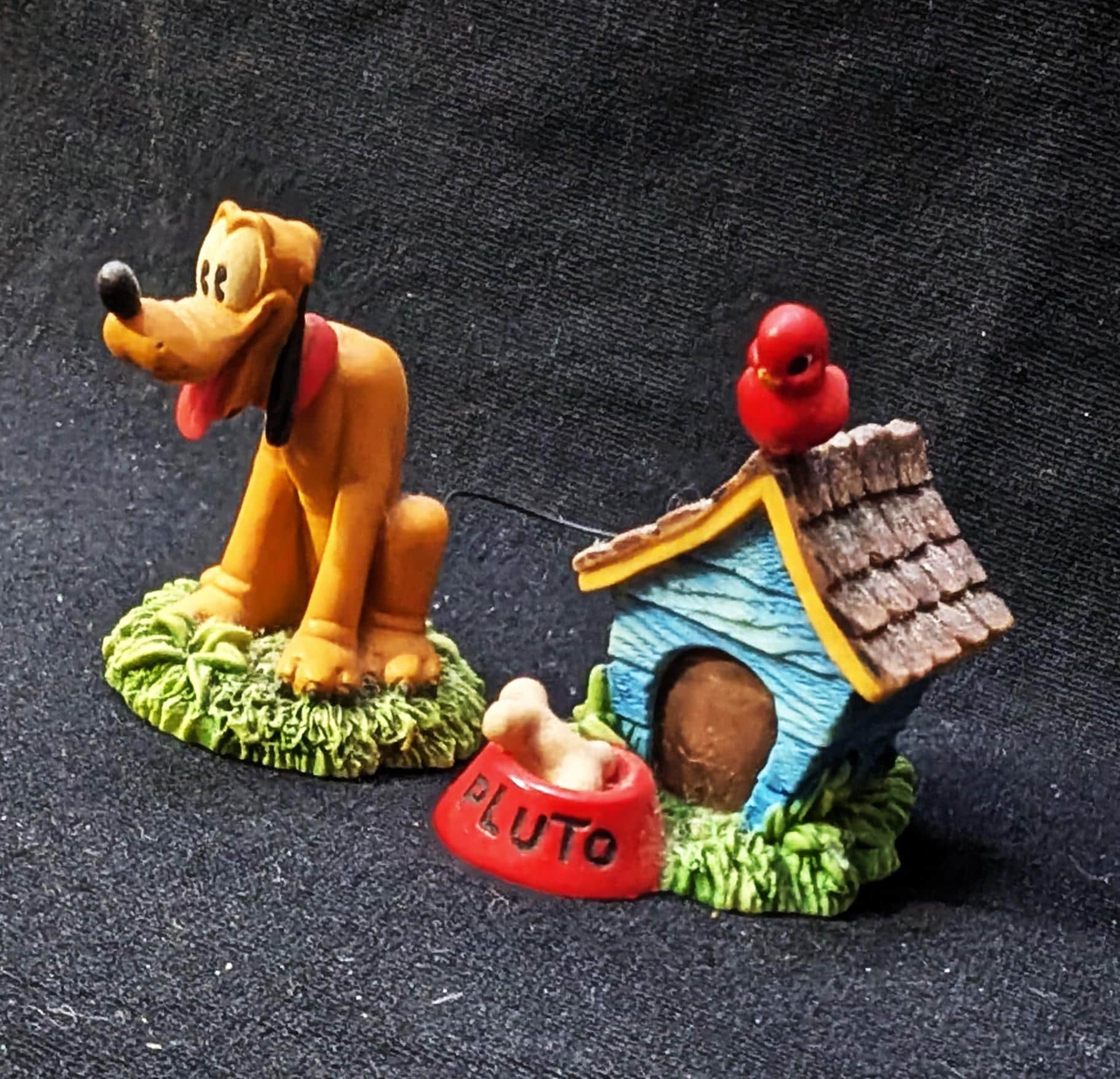 Pluto Dog House - Etsy