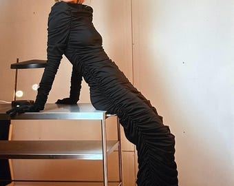 Long black ruffle dress with gloves | Modern dress