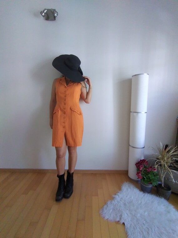 Beautiful Orange 40s style linen midi dress with o