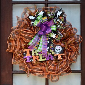 Fun Halloween Wreath, Trick or treat, Deco mesh wreath