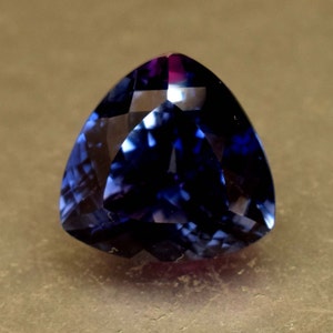 Natural Kashmir Blue Sapphire Gemstone 9.20 Ct Trillion Cut Certified Loose Gemstone