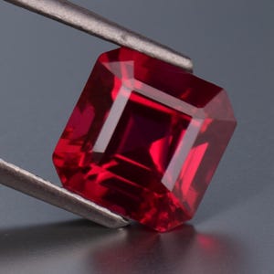 Natuurlijke gecertificeerde rode robijn vierkante smaragd geslepen losse edelsteen van 4,45 kt