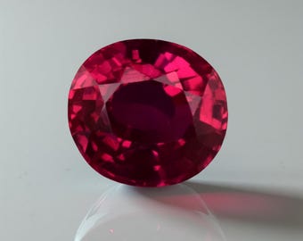 Rubis Naturel Taille émeraude 3,78 Carats - Certificat IGI, Traitement Teinture (D), Rouge Vif