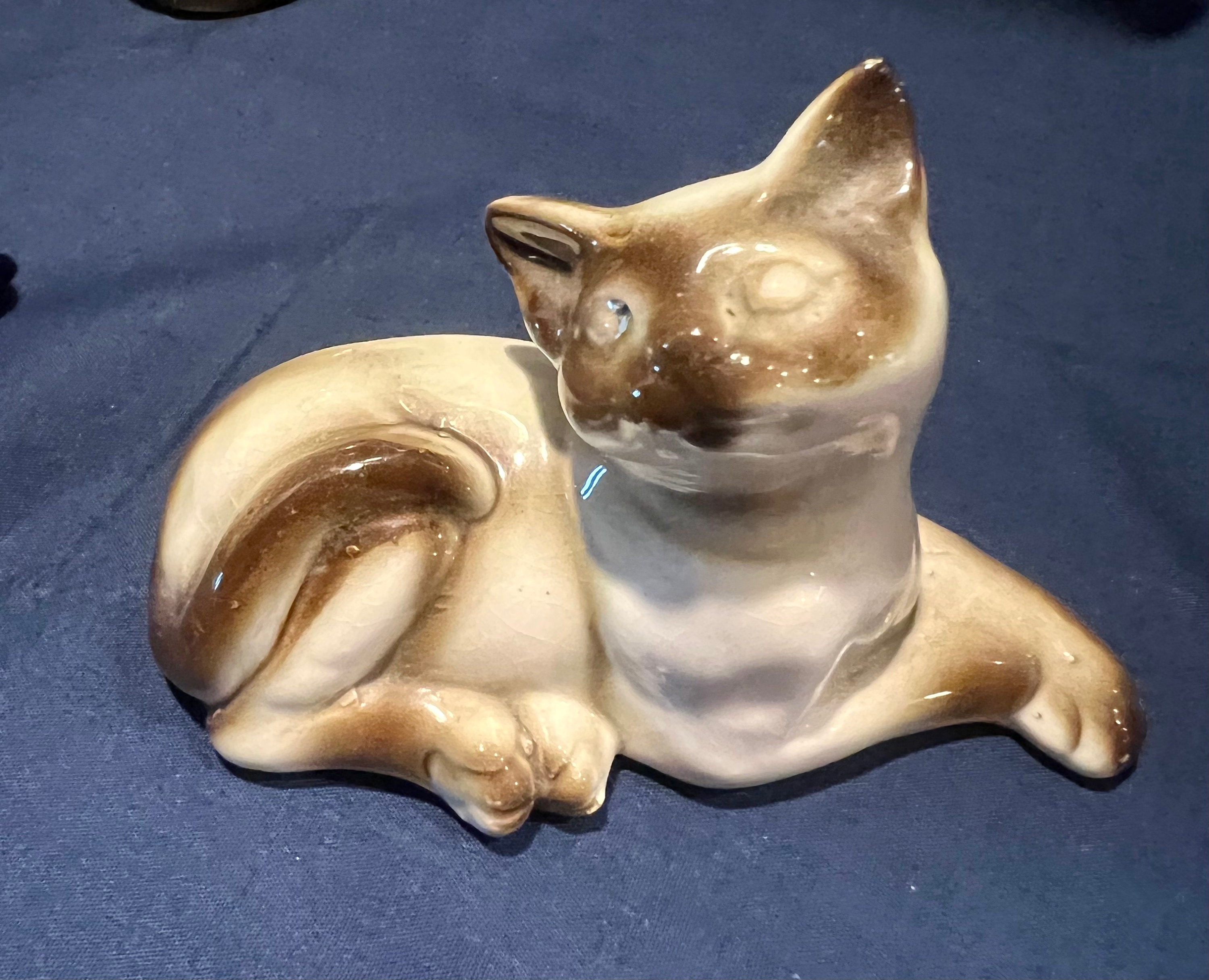 Figurines Anciennes Trois Chats Siamois – Étain Et Laiton, Style Art Déco