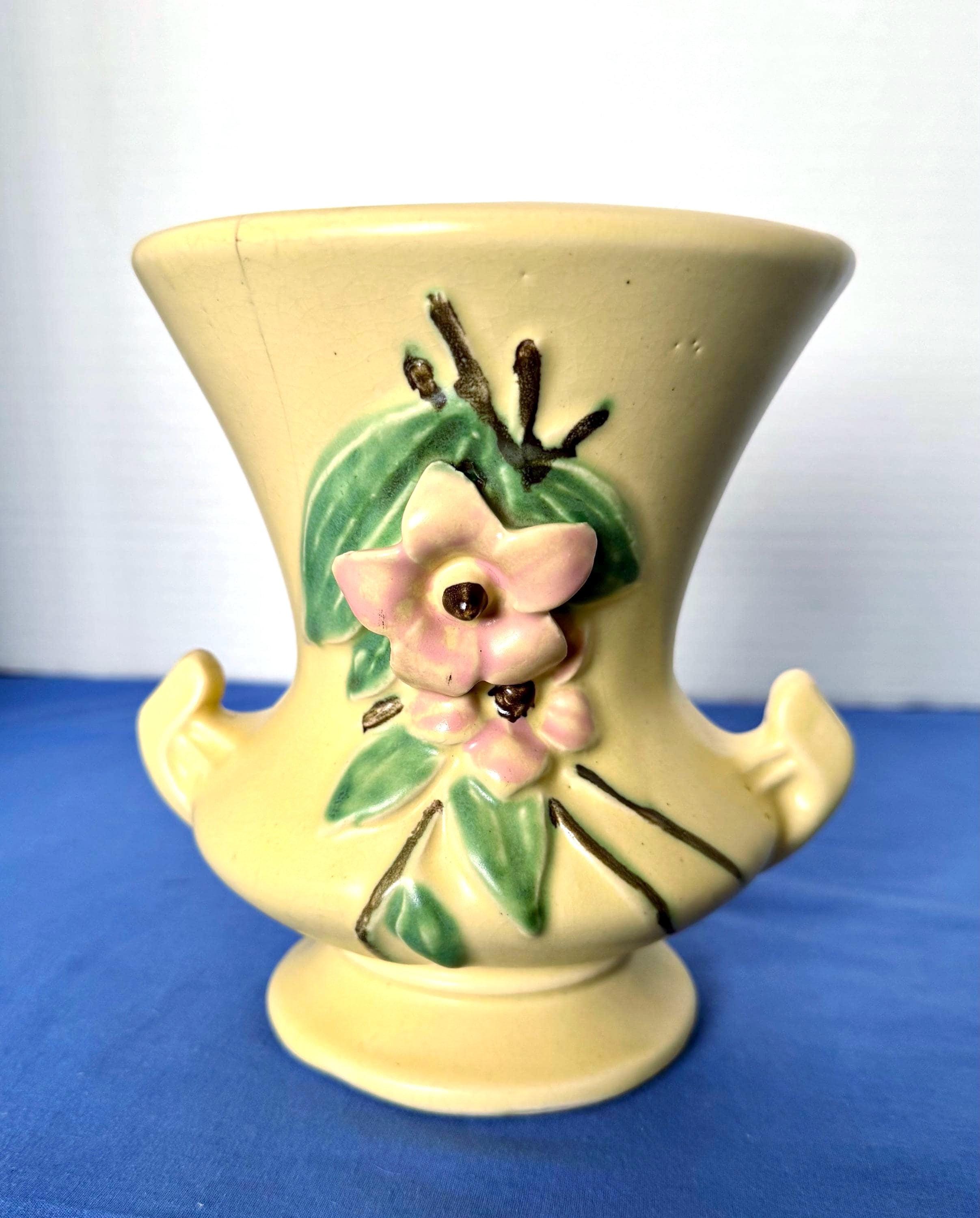 Vintage Mccoy Yellow Vase With Applied Flowers - Etsy Israel