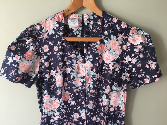 Vintage Laura Ashley cotton fit and flare Floral m