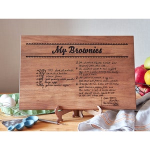 Personalized Handwritten Recipe Board, Mom&#39;s Kitchen Cutting Board for Sentimental Gift, Custom Family Recipe Cutting Board