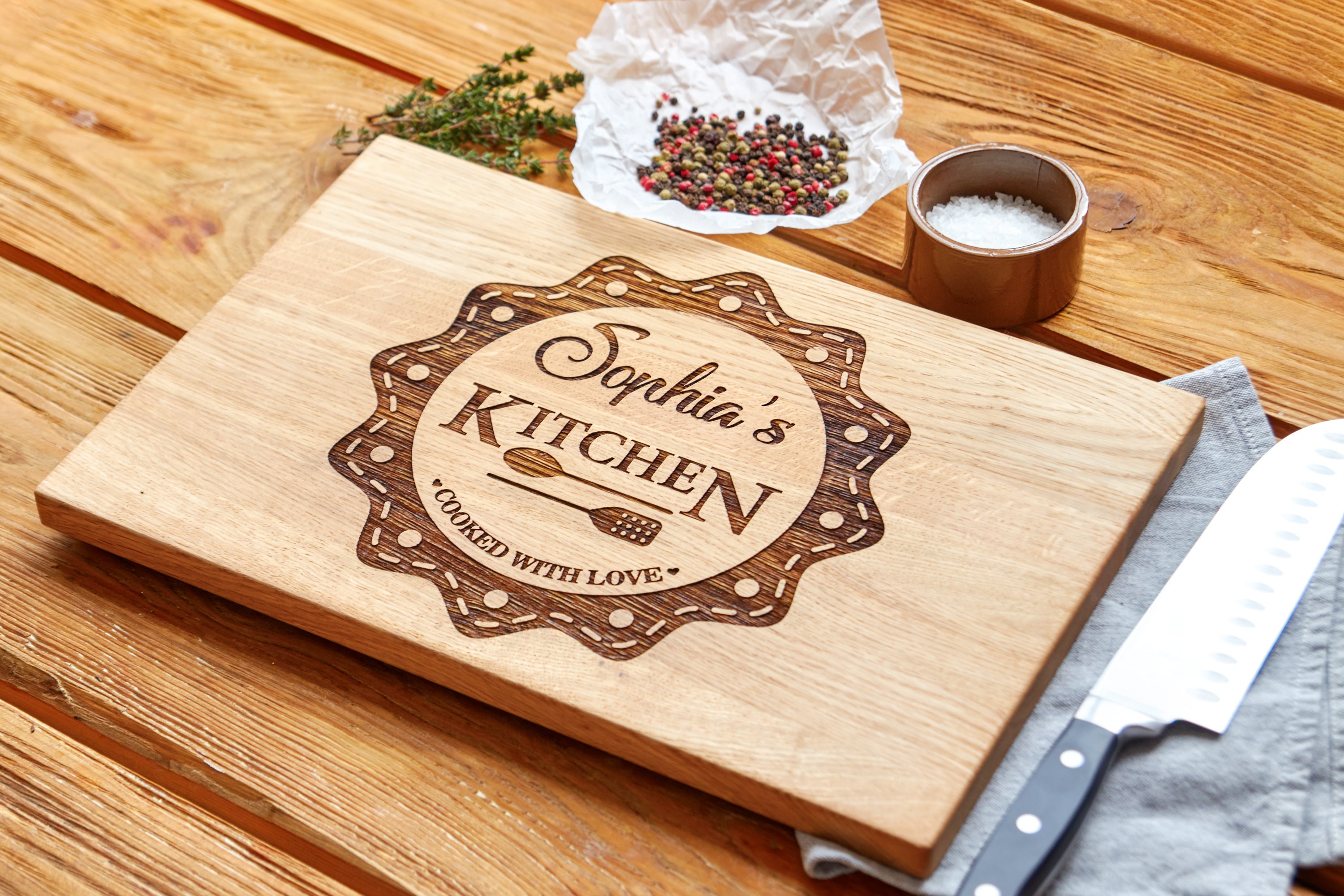 Personalised Engraved Wooden Chopping Board / Christmas Gift for Mum Nanny  Dad Grandad / Meat Board / Mother's Day Father's Day Birthday 
