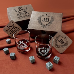 Personalized Whiskey Glasses Set in Wood Bar Box, Groomsmen Gifts for Bachelor Party, Best Man Proposal Gift,  Wedding Invitation Gift