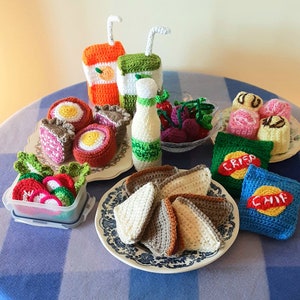 Children's crochet food play set - let's go for a picnic!