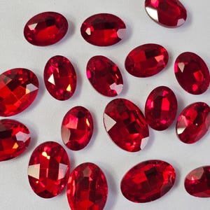 Oval Pointed Back Gems Jewels Red  Rhinestone 10x14mm 13x18mm