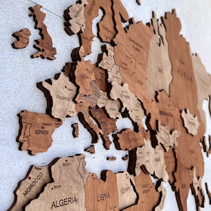 Carte en bois de noyer, carte murale en bois, carte murale en bois 3 D, décor d’art mural, Weltkarte aus Holz, Weihnachtsgeschenk, Carte du Monde, Cadeau de Noël