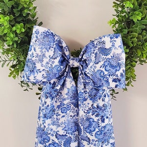 Blue Toile Wreath Bow Sash: Handmade Cotton Decor