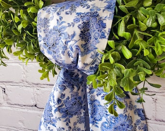 Blue Toile Wreath Sash: Chinoiserie Summer Decor