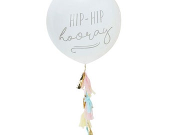 Ballon géant et tassels Hip Hip Hip Hooray