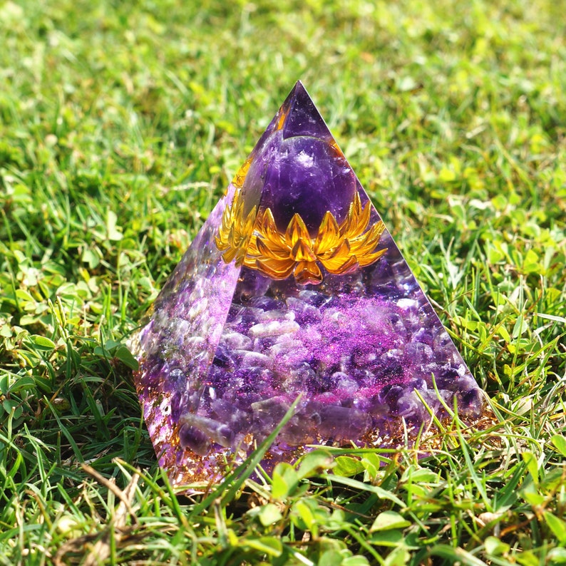 Amethyst Orgone, Energy Generator Meditaiton Tool, Gift for her image 4