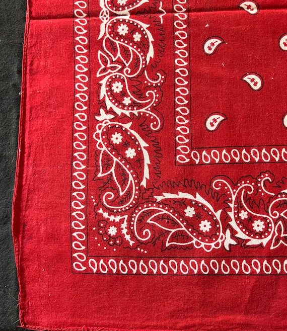 Vintage Red Paisley Bandanna 100% Cotton Excellen… - image 5