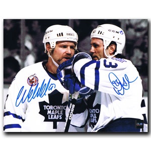 Doug Gilmour Signed Toronto Maple Leafs Face-Off 8X10 Photo