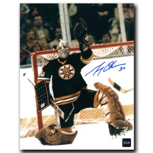 Gerry Cheevers Autograph Puck The Mask - New England Picture