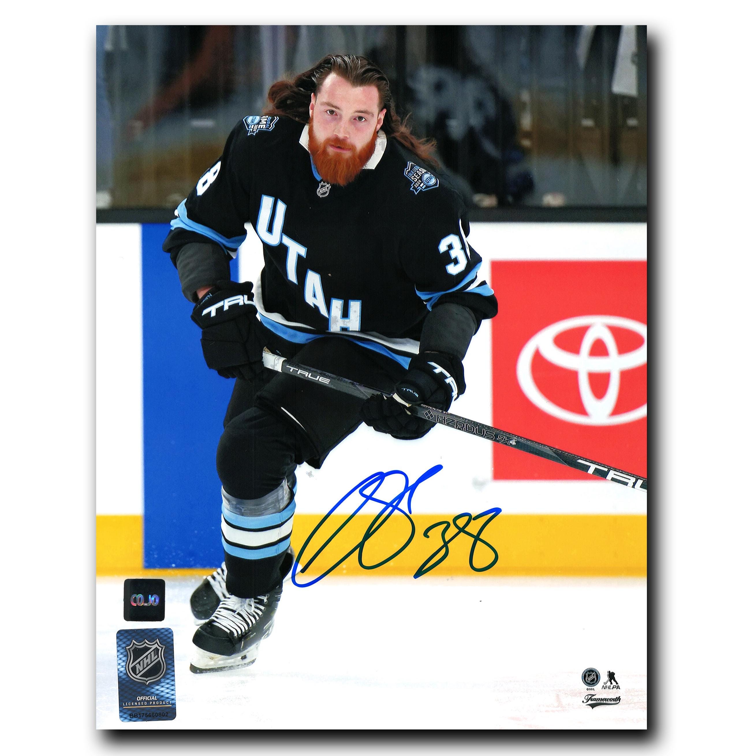 Liam O’Brien Utah Hockey Club Autographed Home 8×10 Photo Liam O’Brien Utah Hockey Club Autographed Home 8×10 Photo