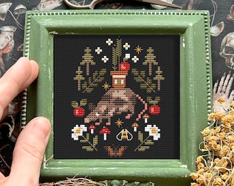 Whimsical Rat Cross Stitch Pattern: Witchy Goblincore Design (PDF Pattern)
