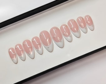 French tip Pearl press on Nails | pearl glue on nails | Fake Nails | False Nails | hand painted | Glue on nails  | Sets of 10 and 20 nails