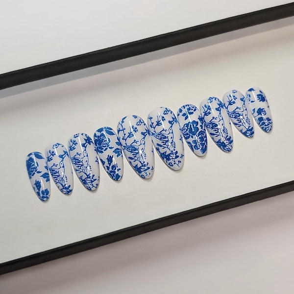 White and blue press on Nails | glue on nails | Fake Nails | False Nails | hand painted nails | Delftware nails | Sets of 10 and 20 nails
