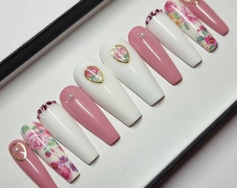 Pink White Flower Press on Nails | Fake Nails | False Nails | hand painted | Glue on nails  | Luxury Nails | Sets of 10 and 20 nails