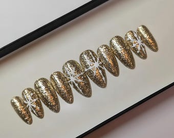 Christmas gold press on Nails with snowflakes: hand painted luxury fake nails