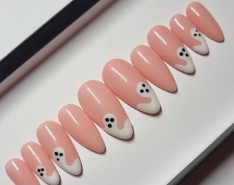 Glow Ghost press on Nails | Halloween nails | Fake Nails | False Nails | hand painted | Glue on nails  | Sets of 10 and 20 nails | Ghostface