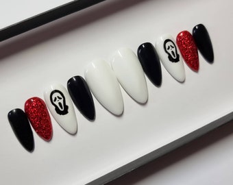 Glitter Scream press on Nails | Halloween nails | Fake Nails False Nails | hand painted | Glue on nails  | Sets of 10 and 20 nails Ghostface