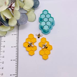 Honeycomb clay cutter | Polymer Clay Cutter | Clay Jewelry Cutter | Jewelry Making | Earring Making