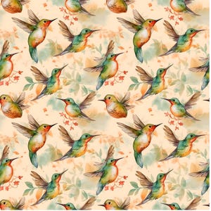 Könnte beinhalten: Ein sich wiederholendes Muster von Aquarell-Kolibris im Flug, mit leuchtend grünem, orangefarbenem und rotem Gefieder. Die Vögel sind vor einem weichen, cremefarbenen Hintergrund mit dezenten floralen und Blattakzenten platziert, was ein skurriles, von der Natur inspiriertes Design ergibt.