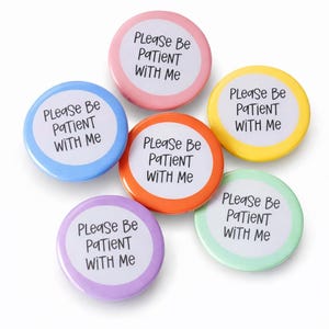 Hidden Disability Badge or Keyring – Please Be Patient – Autism ADHD Anxiety Awareness